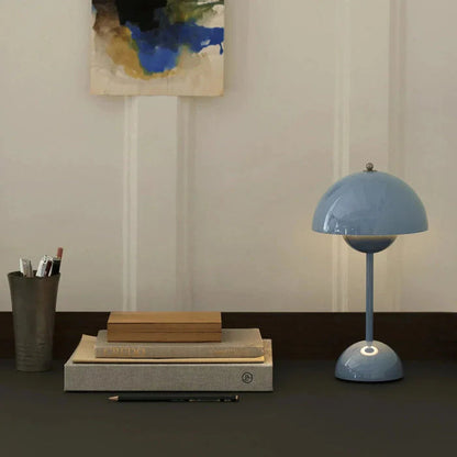 Bezprzewodowa lampa stołowa o minimalistycznym designie 5