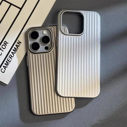 Etui na iPhone'a z Ochroną Wojskową – Lekkie i Ultracienkie z Teksturą 1