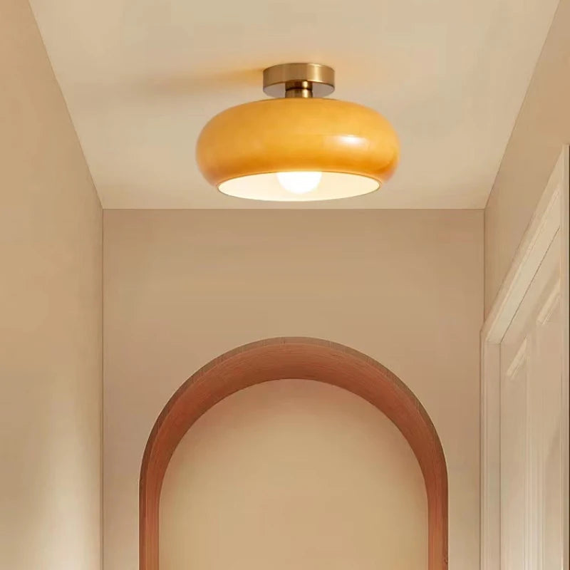 Lampa wisząca z opalizującym kloszem – elegancki akcent w stylu retro Bauhaus 4