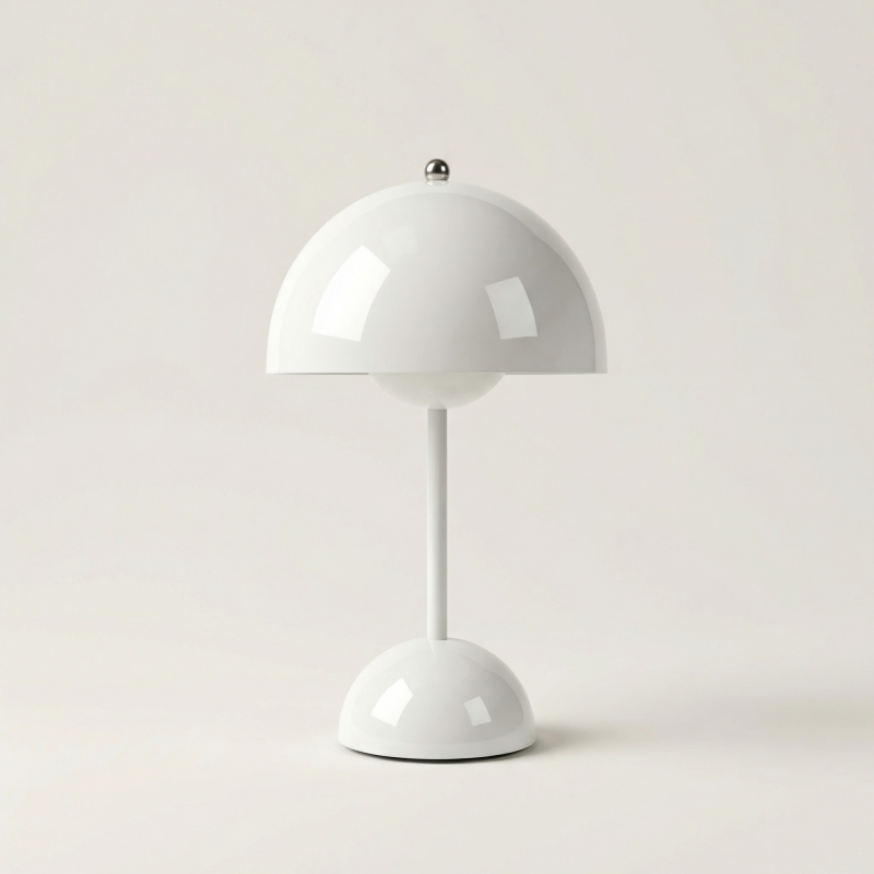 Dome – klasyczna półkolista lampa stołowa