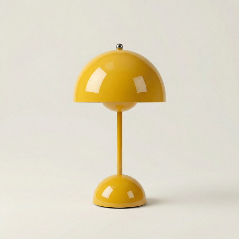 Dome – klasyczna półkolista lampa stołowa