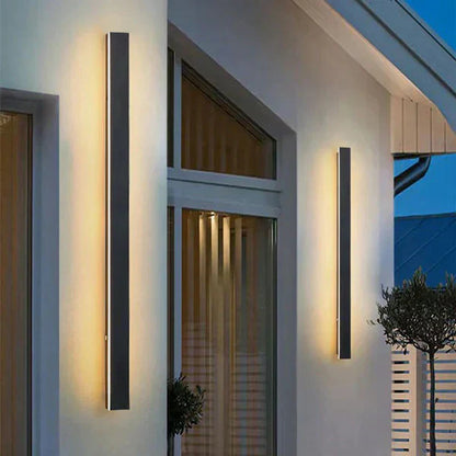 Verti - Nowoczesna pionowa lampa elewacyjna LED